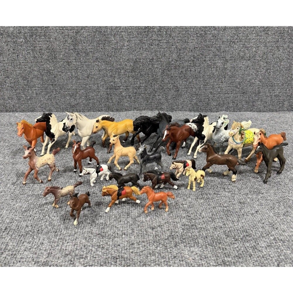 Lot Of Safari Ltd. Horse 26 Figures 1997 - 2008 Mix Sizes.